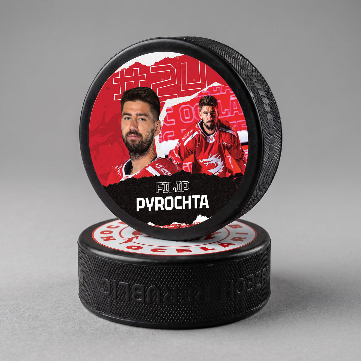 Puk s hráčem 26/27 HC Oceláři